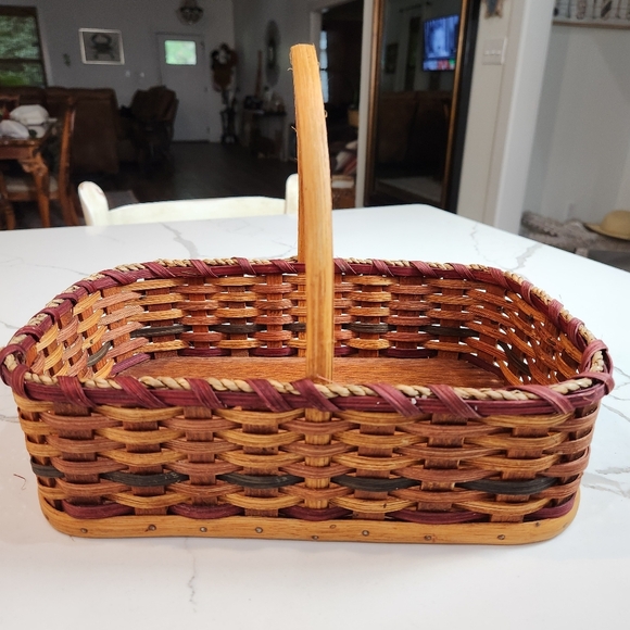 AMISH HANDMADE WOVEN BASKET IN REGENSBURG PENNSYLVANIA - Picture 3 of 6